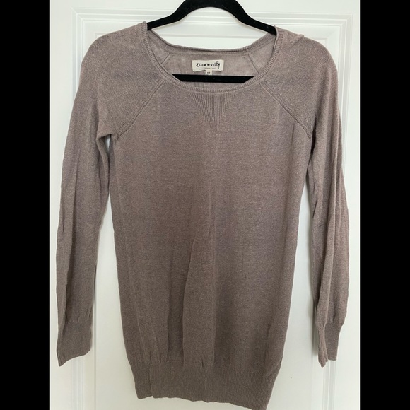 Aritzia Community Sweater - Picture 2 of 4